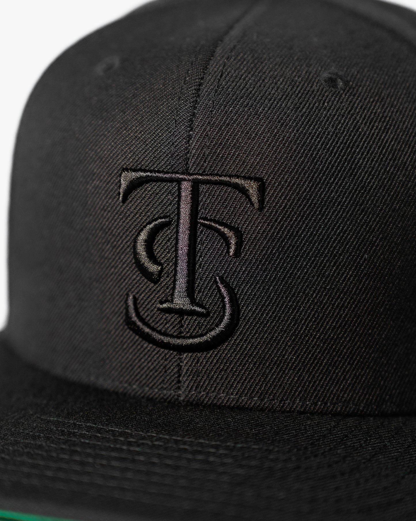 Icon Snapback Hat - Blackout