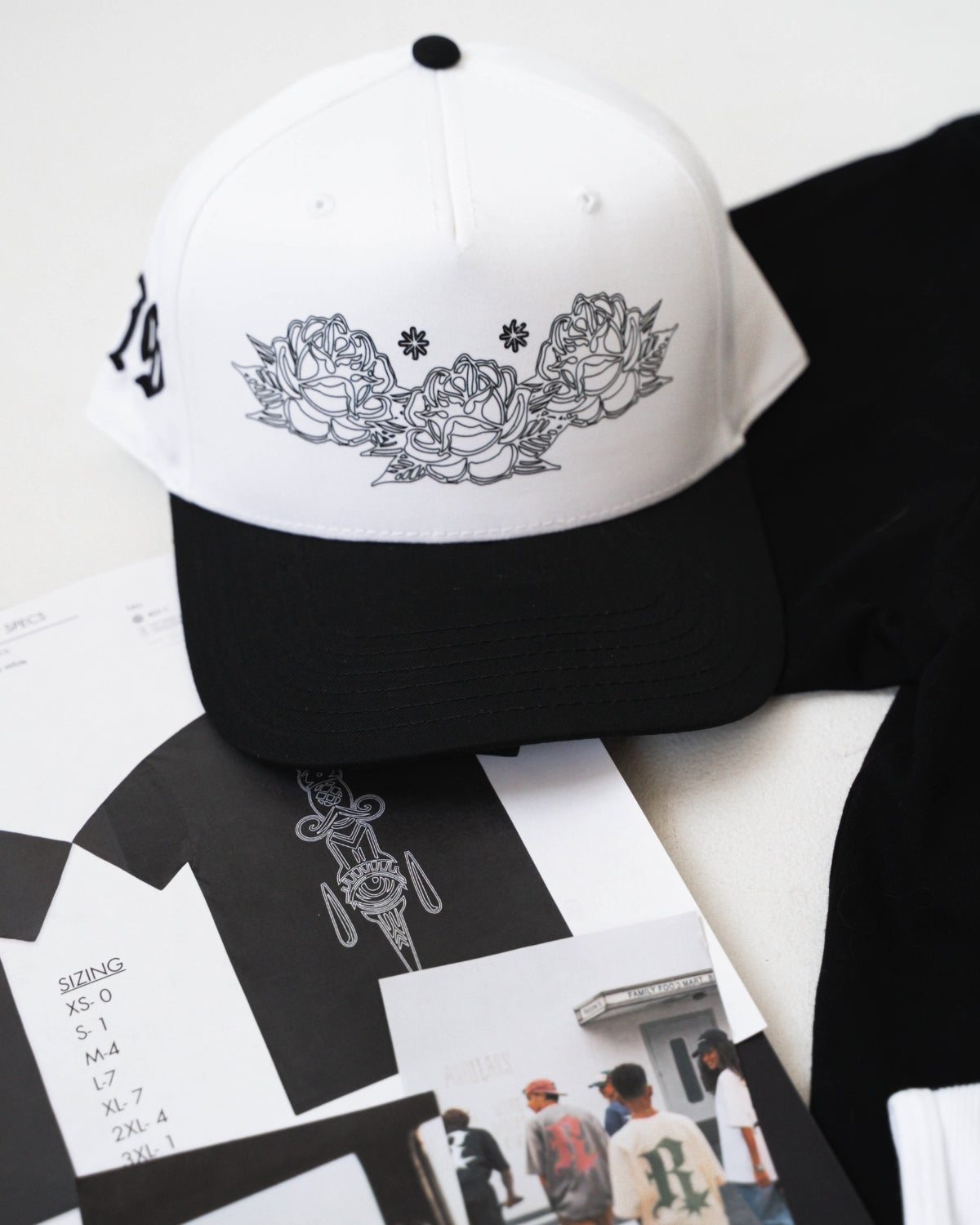 Traditional Hat - White/Black