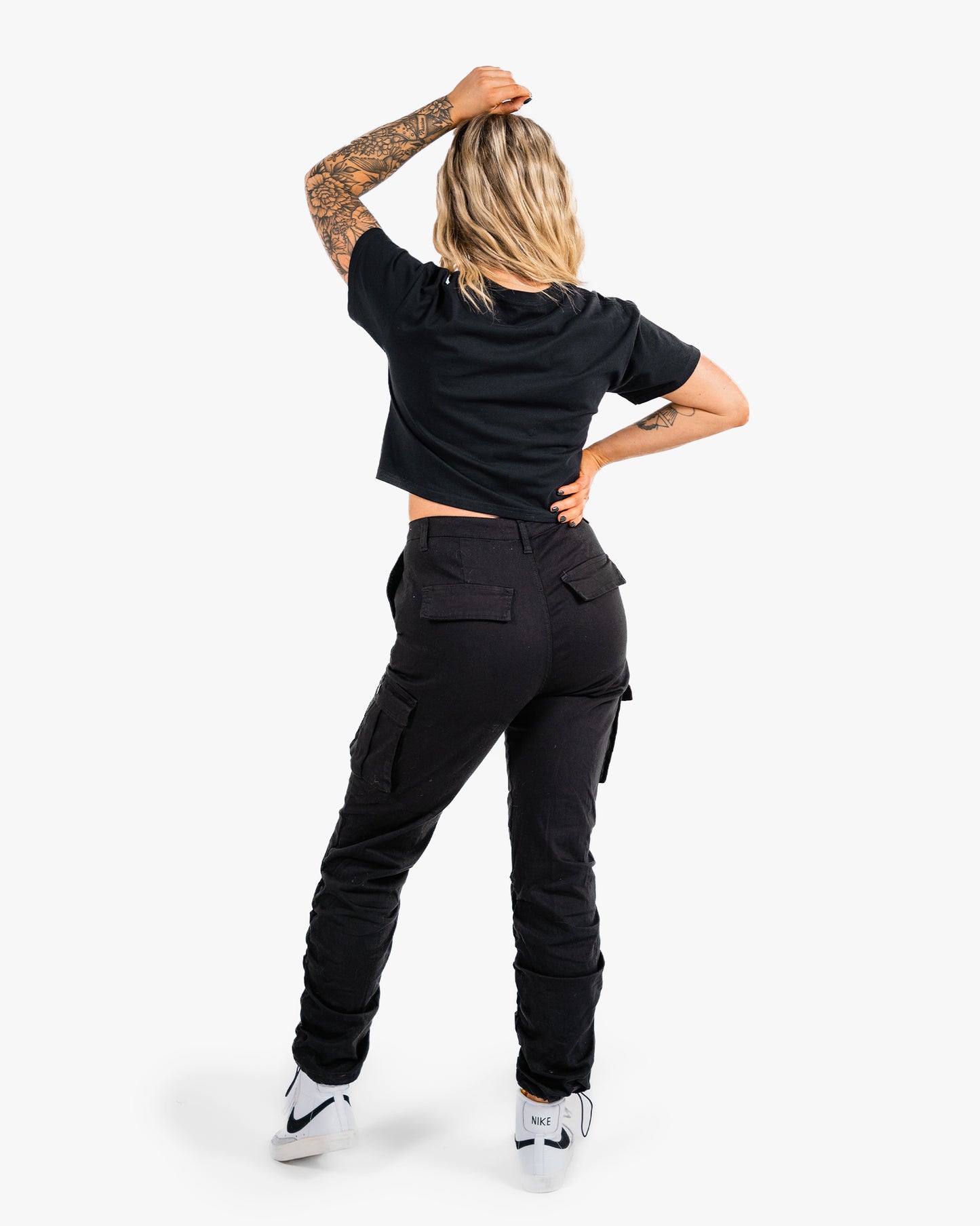 Icon Crop - Black w/ White