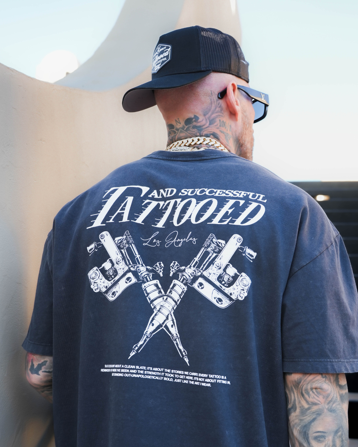 Showtime Tee - Granite