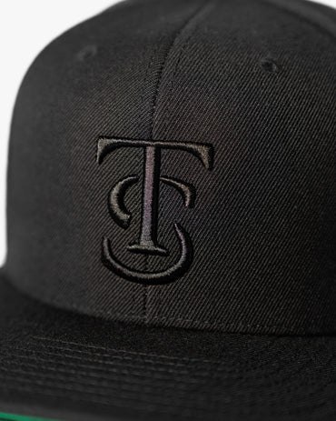 Icon Snapback Hat - Blackout