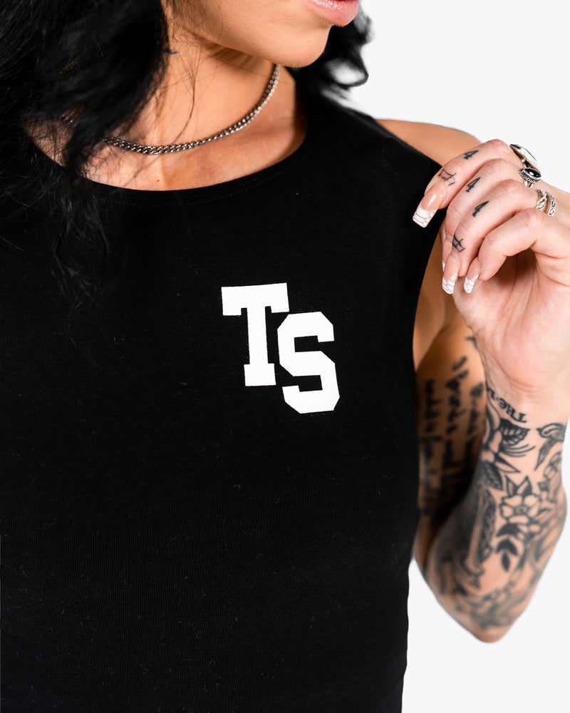 WKND Fitted Crop Tank - Black
