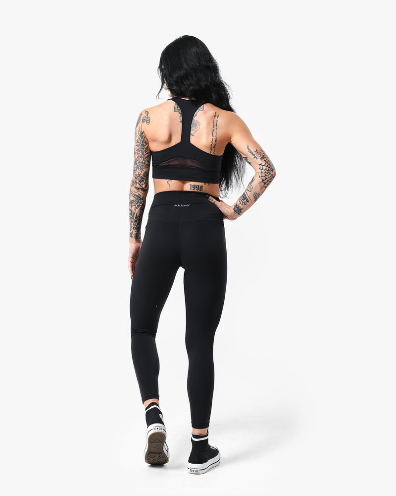 on my grind always 🦋💙 leggings @builtbodybrand code sarahhh 🩵  #explorepage #exploremore #explore #gymwear #latina
