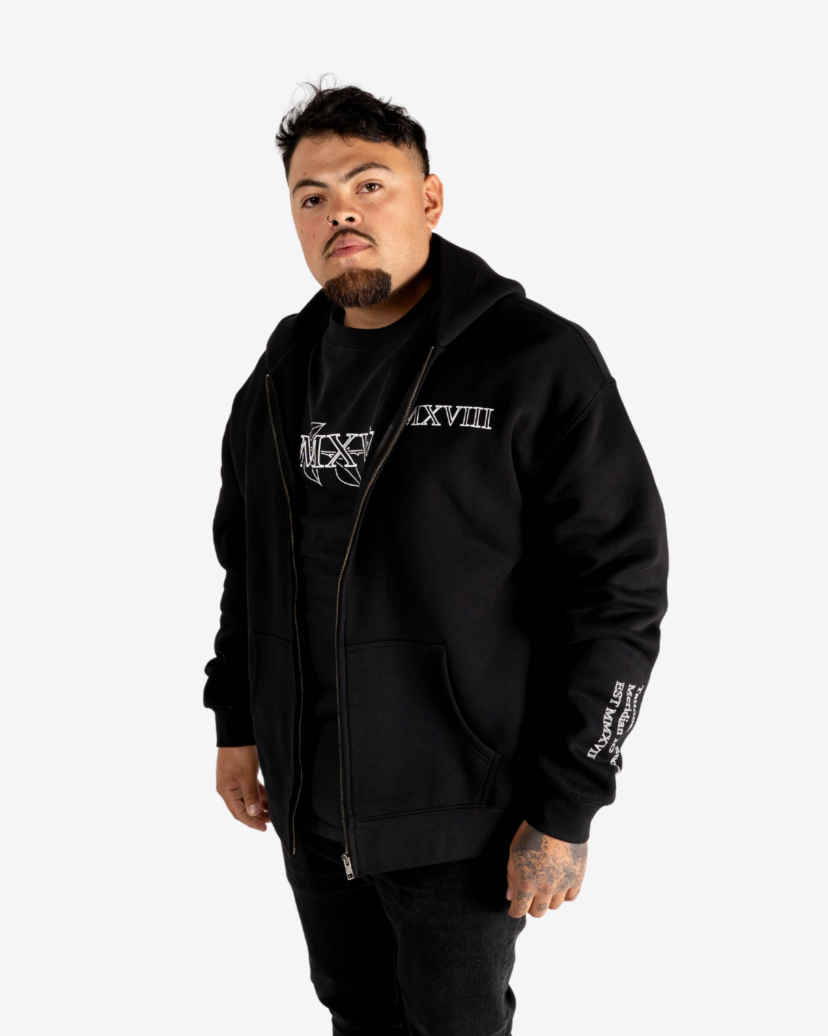 MMXVIII Relax Zip - Black